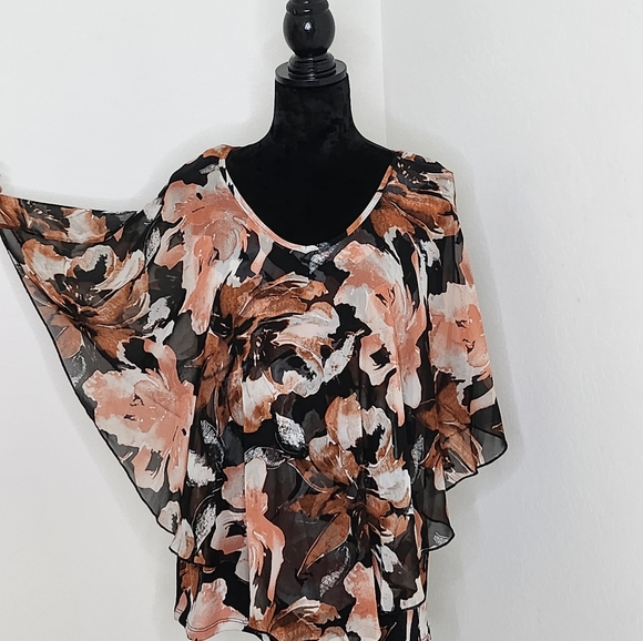 Flowy Top - Picture 2 of 4